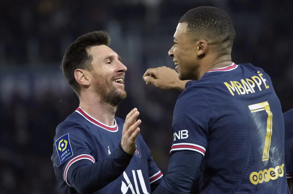 Messi sa v aktuálnej sezóne v drese PSG solídne rozstrieľal, no Francúzom prekáža, že príliš často sedí vo svojom lietadle a labzuje po svete.