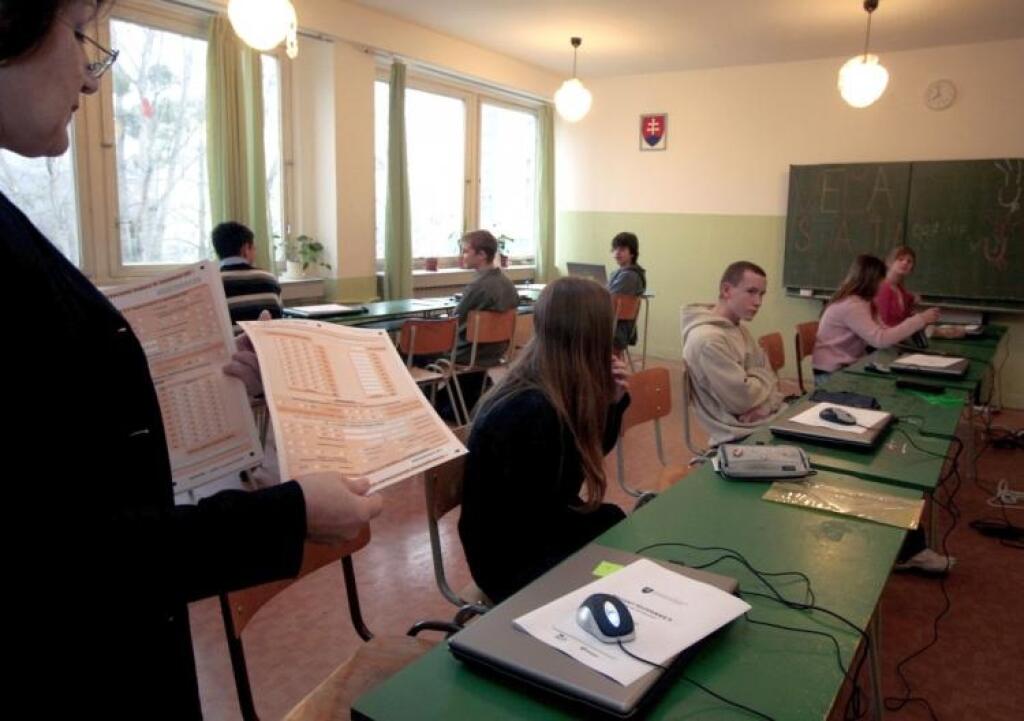 Krutý boj o miesta na osemročných gymnáziách. Začínajú sa prijímačky na stredné školy