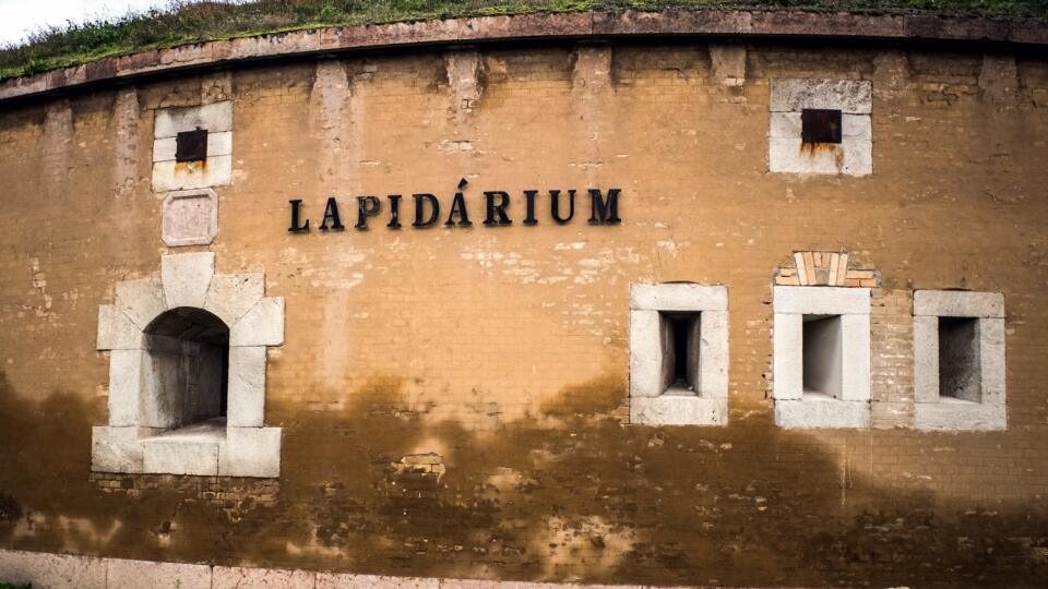 Rímske lapidárium v Komárne