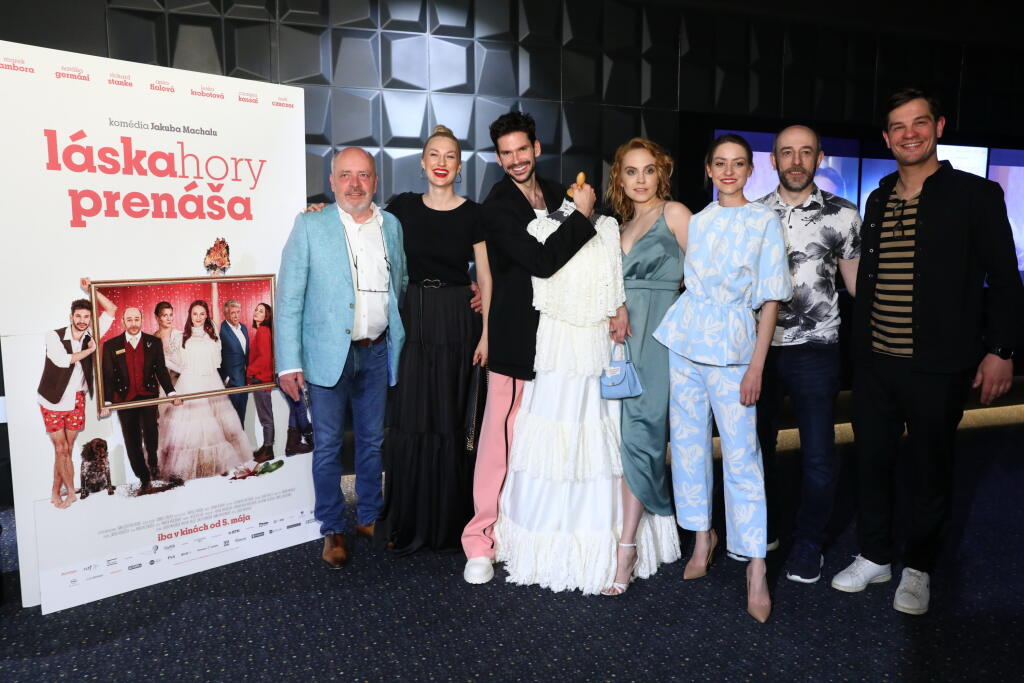 Módna polícia z filmu Láska hory prenáša.
