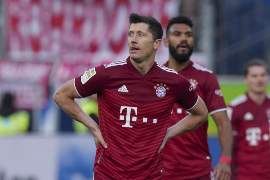 Poľský futbalista Robert Lewandowski by údajne chcel prestúpiť do FC Barcelona už toto leto.