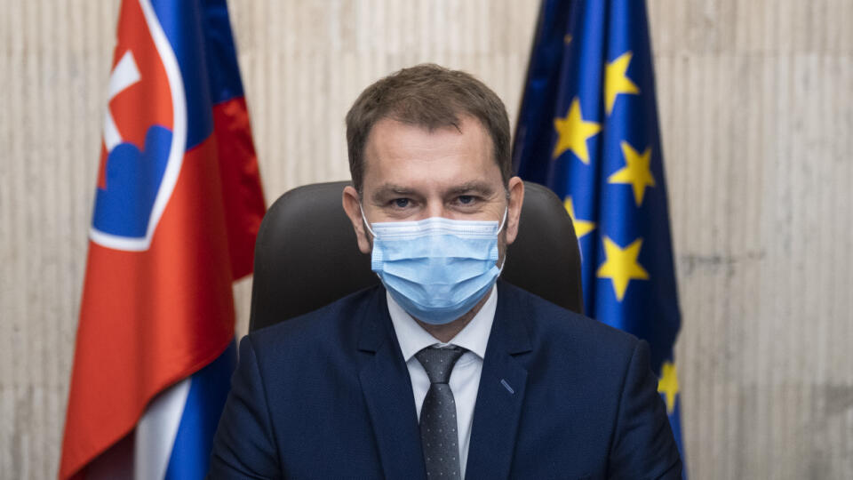Na snímke predseda vlády SR Igor Matovič (OĽaNO) počas prvého zasadnutia novovymenovanej vlády SR v Bratislave 21. marca 2020. FOTO TASR - Jaroslav Novák