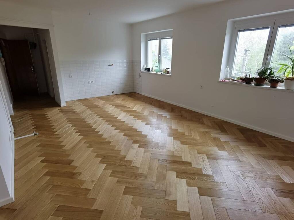 Lukáš vybúral stenu, aby mohol prepojiť kuchyňu s obývačkou.