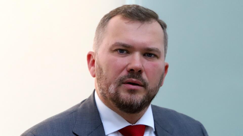 Na snímke minister spravodlivosti SR Viliam Karas počas tlačovej konferencie predsedov krajských súdov na tému Príprava implementácie súdnej mapy, v Banskej Bystrici 10. októbra 2022. FOTO TASR - Ján Krošlák