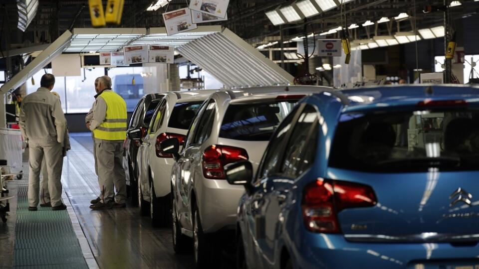 PSA Peugeot Citroën, automobilka, závod,