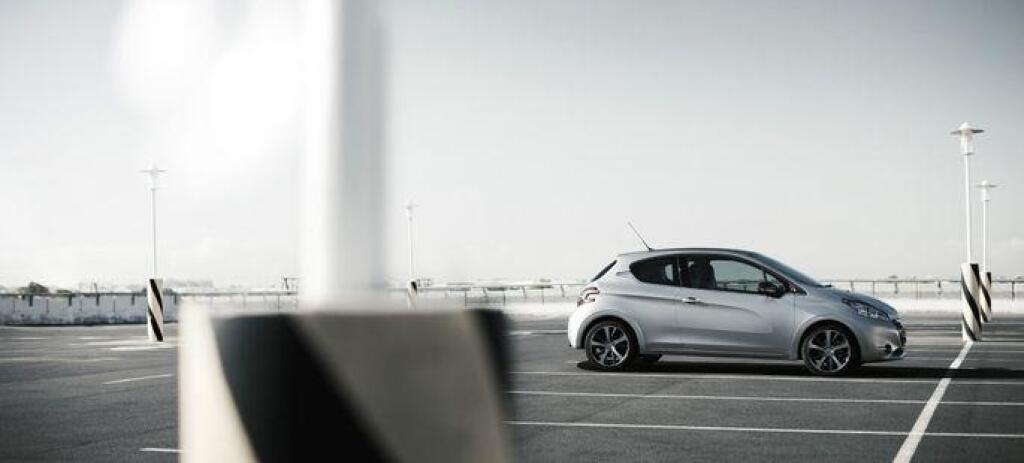 TREND test Peugeot 208 1,6 Vti Allure