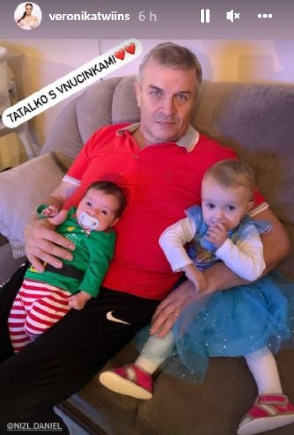 Twiinska Veronika Nízlová konečne ukázala dcérku Neu do tváričky okolo Vianoc.