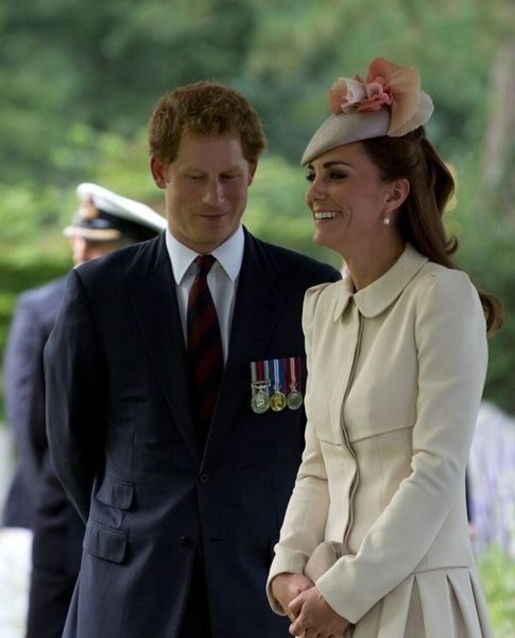 Princ Harry so švagrinou Kate