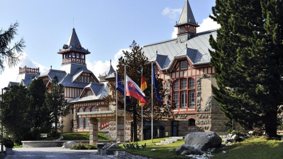 Kempinski Tatry Hotel Entrance