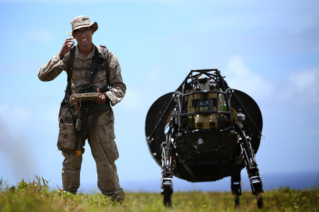 Armádny robot z dielne Boston Dynamics a DARPA