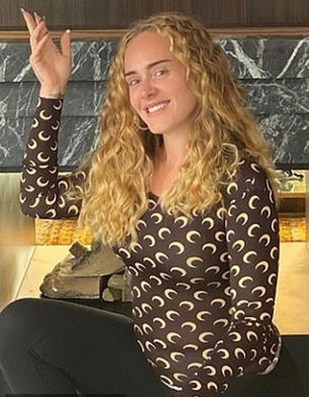 Speváčka Adele sa na Instagrame už viackrát pochválila fotkami svojej premeny.