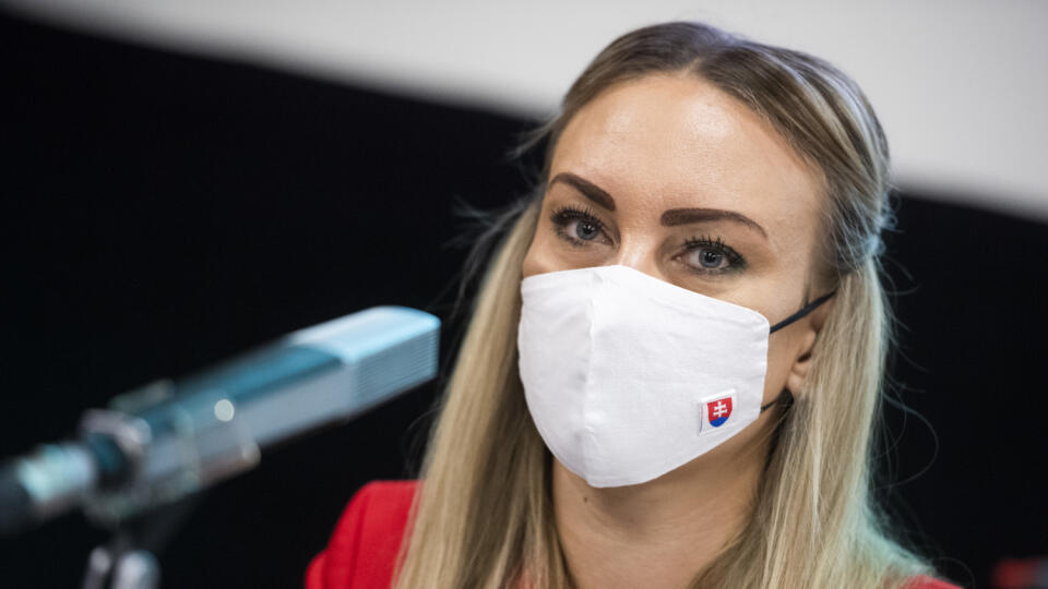 Na snímke poslankyňa NR SR Petra Hajšelová (Sme rodina) počas verejnej odbornej diskusie o zmene spôsobu voľby generálneho prokurátora v NR SR v Bratislave 24. júna 2020. FOTO TASR - Jaroslav Novák