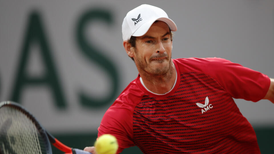 Andy Murray si myslí, že tenisti by sa mali nechať zaočkovať proti koronavírusu.