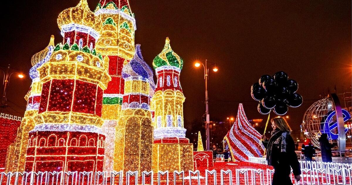 До какого числа в москве новогодняя иллюминация