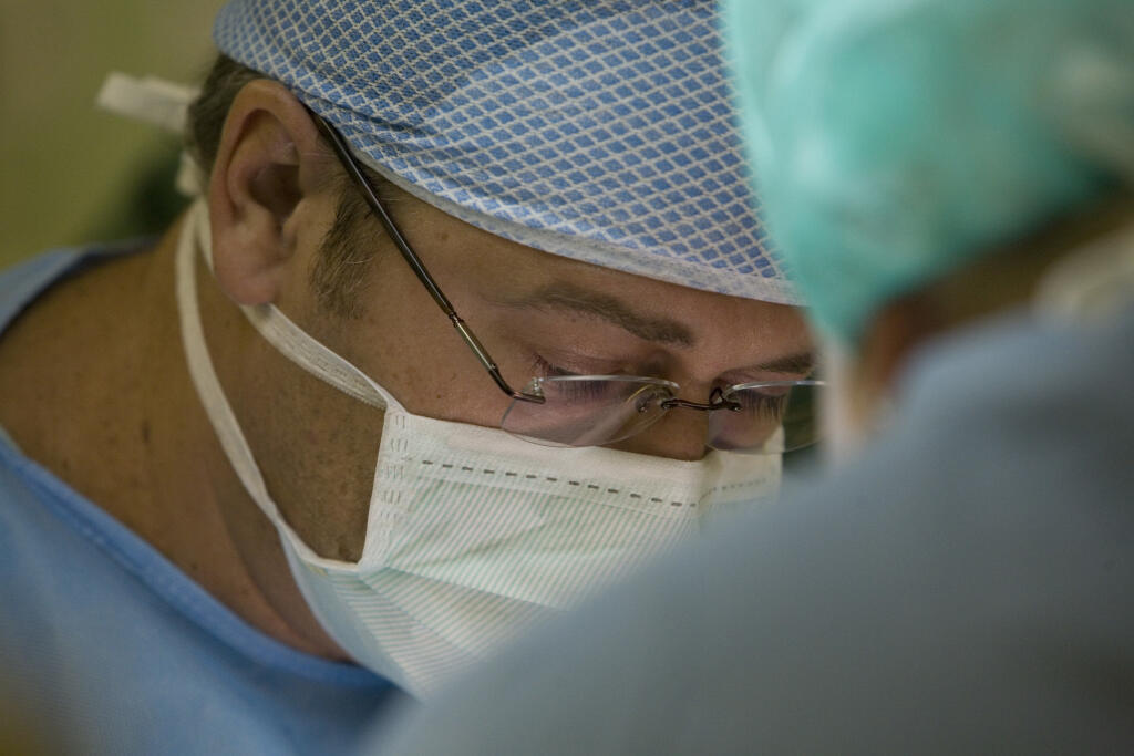 Tretina pacientov ide hneď po operácii domov