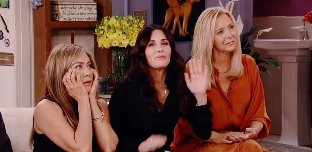 Jennifer Aniston (Rachel), Courteney Cox (Monica) a Lisa Kudrow (Phoebe)