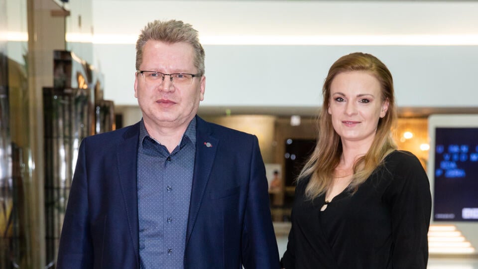 Premiéra českej komédie "Teroristka" v jednom s bratislavských kinosál. Na snímke Juraj Čurný a Andrea Čurná.