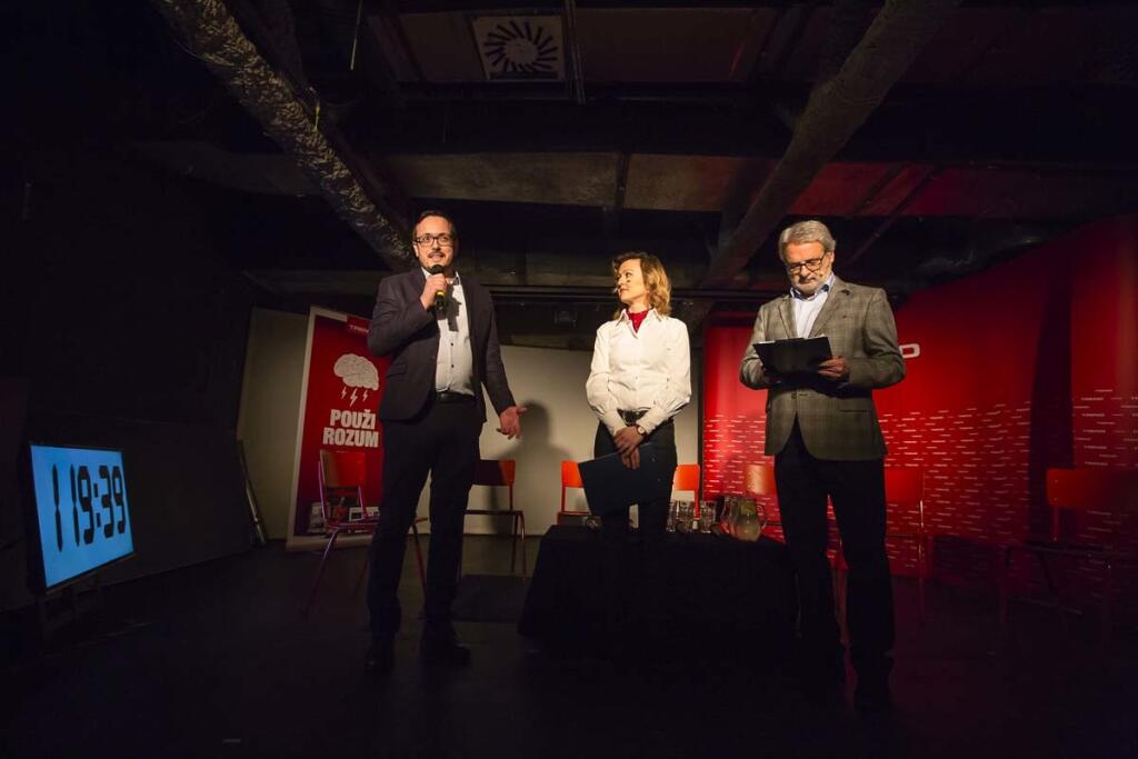 Debatu otvoril šéfredaktor TRENDU Braňo Benčat, moderovali Eva Mihočková a Marián Leško