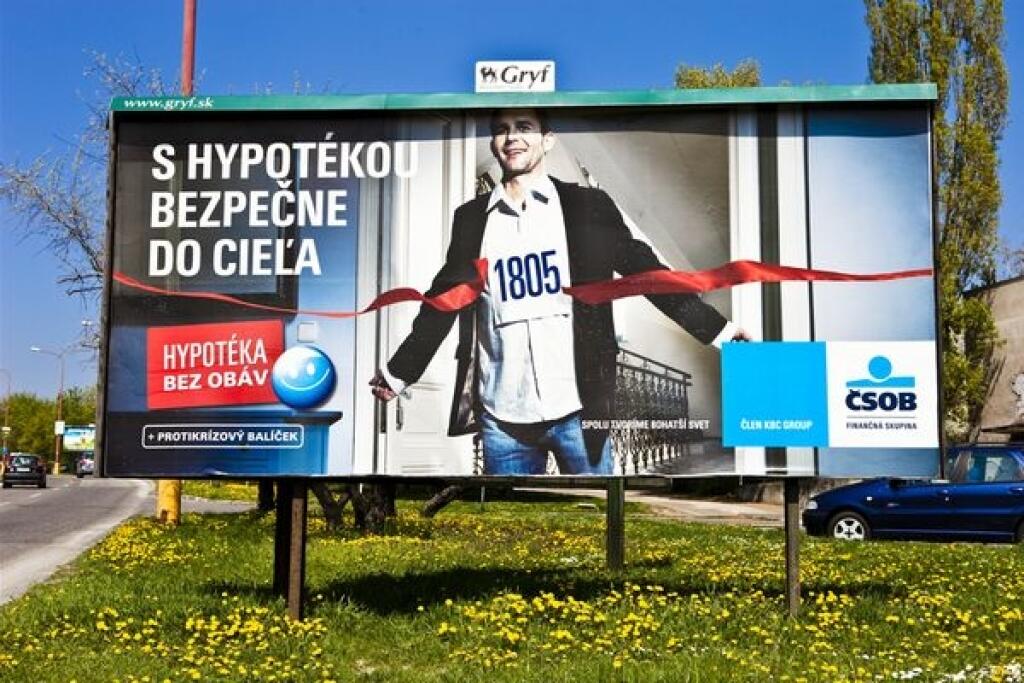 Moody's znížil rating ČSOB