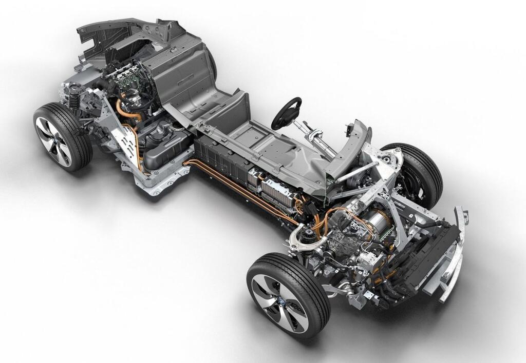 BMW i8 /5