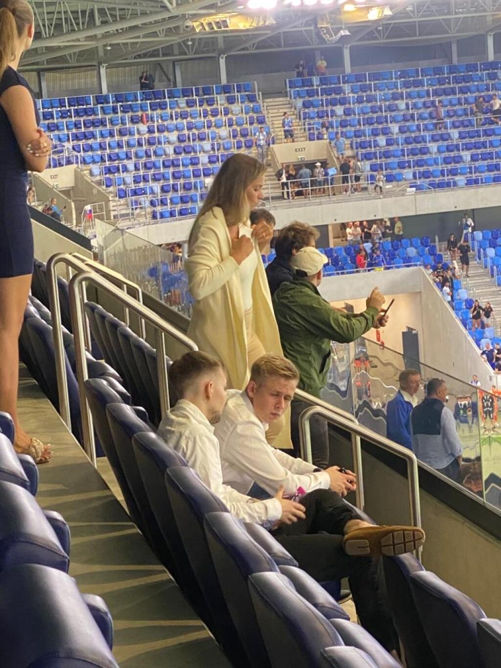 Bývalá tenistka a dnes poslankyňa parlamentu za Sme rodina je veľká futbalová fanúšička a špeciálne fanúšička Slovana Bratislava, čo viackrát potvrdila v zápasoch tohtoročnej Európskej konferenčnej ligy.