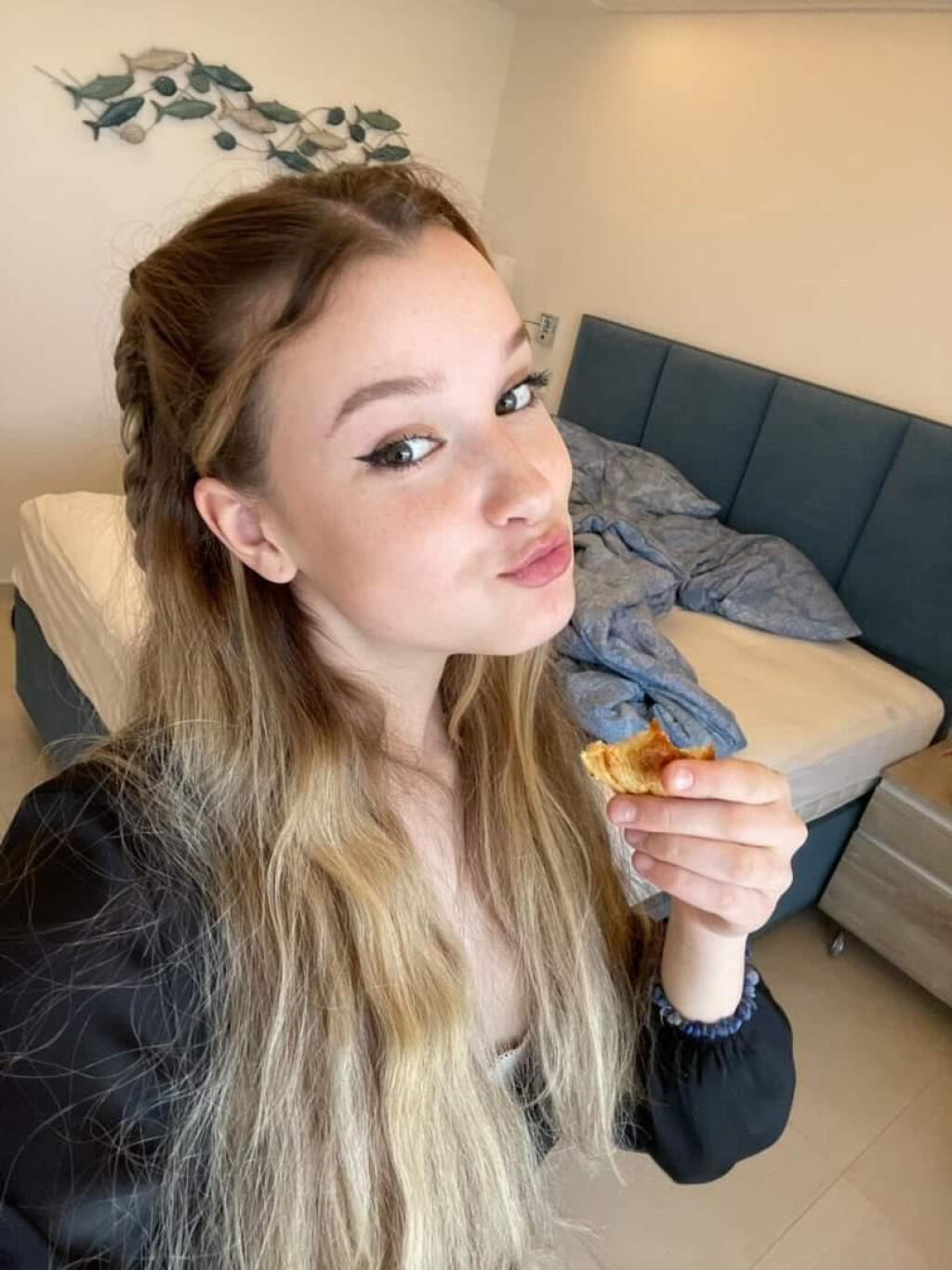 Treba uznať, že mladý slovenský hokejista má vkus, toto je jeho krásna priateľka Linda.
