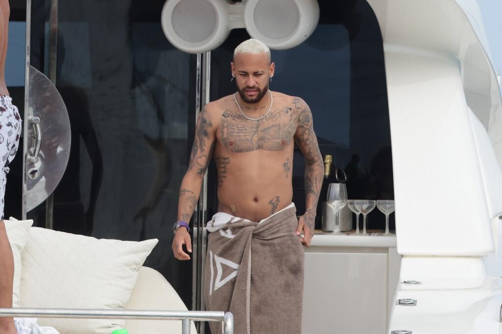 Forma bez futbalu išla dole. Neymar bude musieť zhodiť.