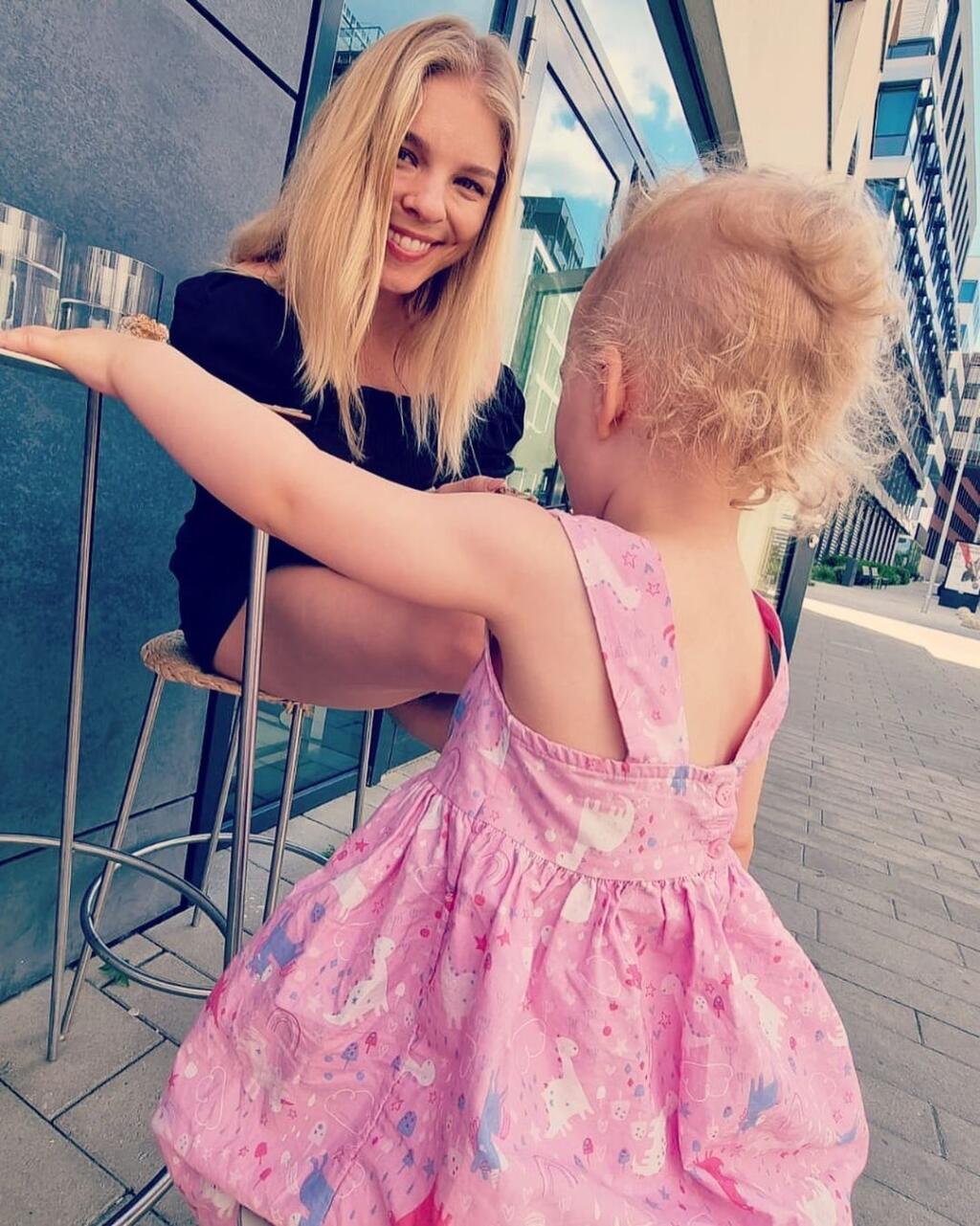 Veronika s dcérkou Sárou