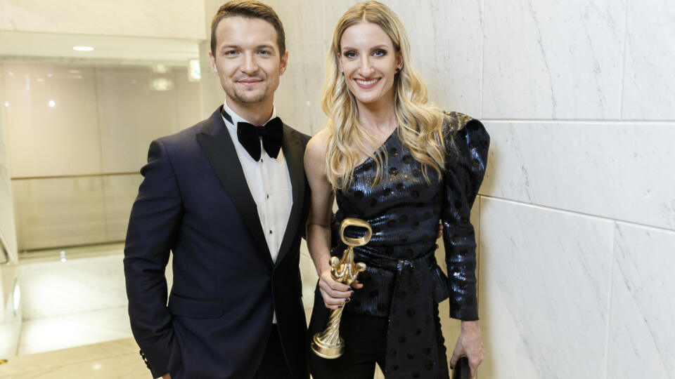 Na snímke počas párty po skončení priameho prenosu z galavečera OTO 2019. Na snímke Viktor Vincze a Adela Vinczeová.