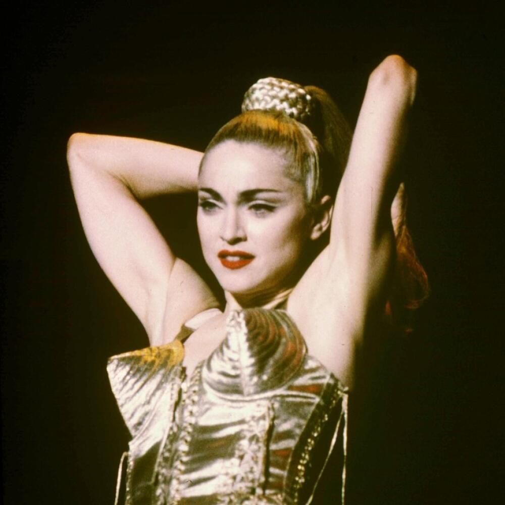 VARIOUS MADONNA