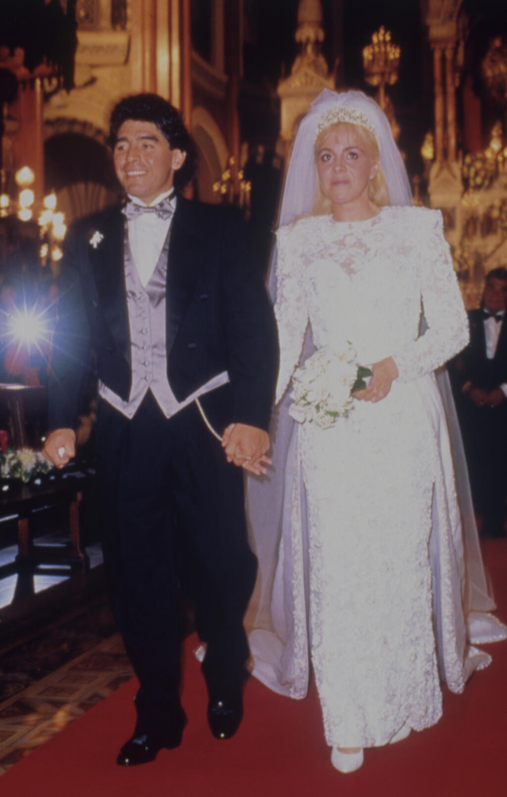 Svadba Diega Maradonu a Claudie Villafaneovej sa konala 7. novembra 1989 v Buenos Aires.