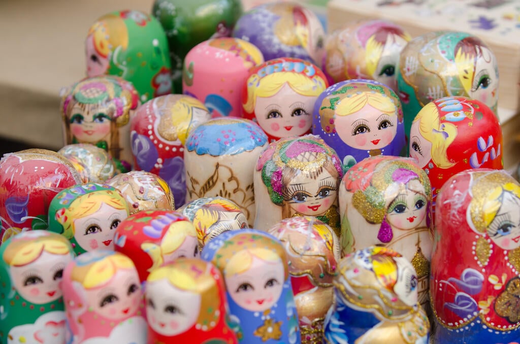 Russian,Matryoshka,Dolls,In,The,Handicraft,Mart.,A,Symbol,Of