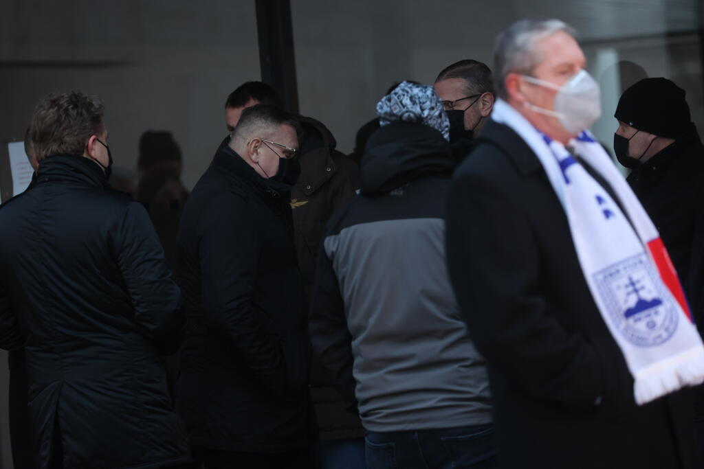 Na poslednej rozlúčke nechýba ani prezident Slovenského futbalového zväzu Ján Kováčik a prezident Únie ligových klubov Ivan Kozák.