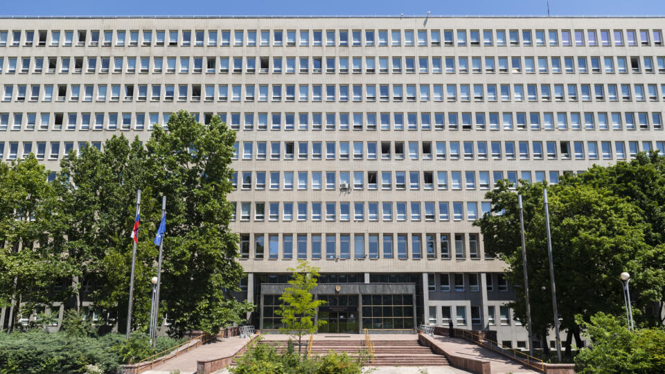 Na snímke budova, v ktorej sídli Ministerstvo dopravy a výstavby SR na Námestí slobody v Bratislave 14. júla 2020. FOTO TASR - Jaroslav Novák