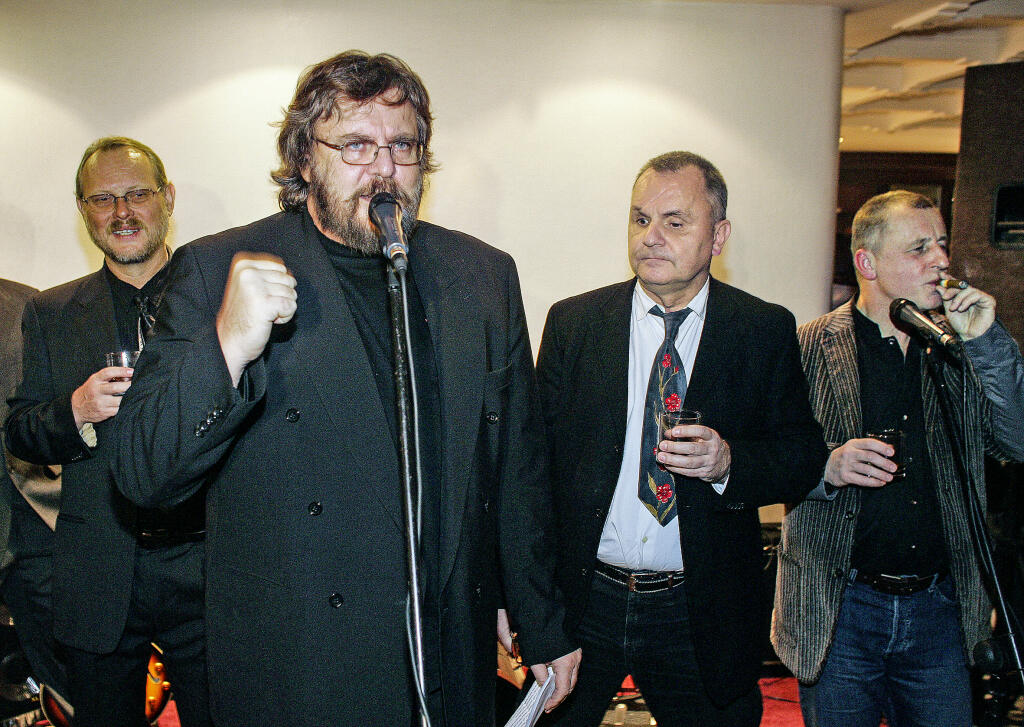Boris Filan s elánistami.
