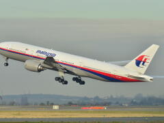 Zmiznuté lietadlo spoločnosti Malaysia Airlines: Zostrelila ho americká armáda?