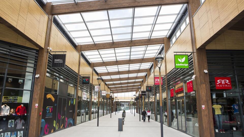 One Fashion Outlet Voderady