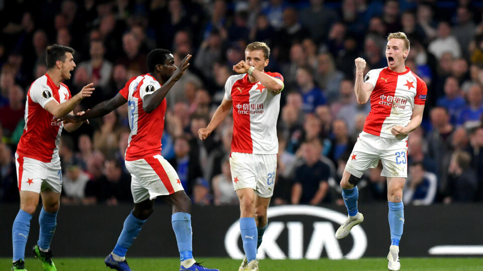 Futbalistov Slavie Praha čakajú v skupinovej fáze Ligy majstrov veľmi atraktívni súperi na čele s Messiho Barcelonou.