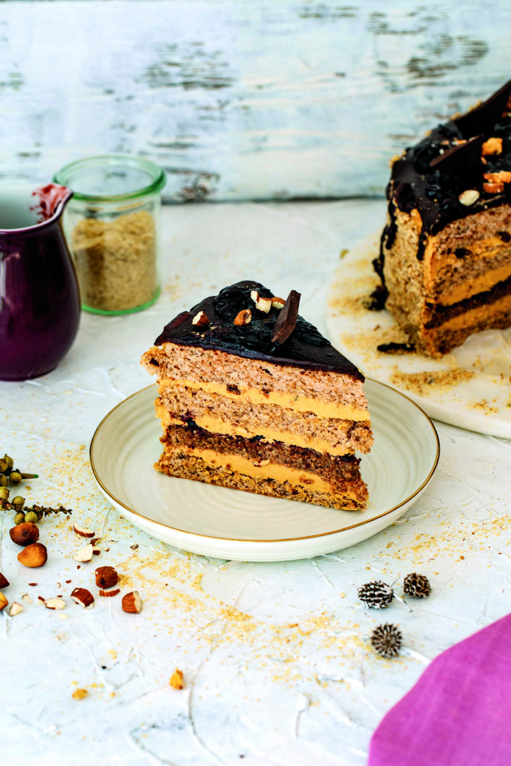 Orechovo-karamelová torta