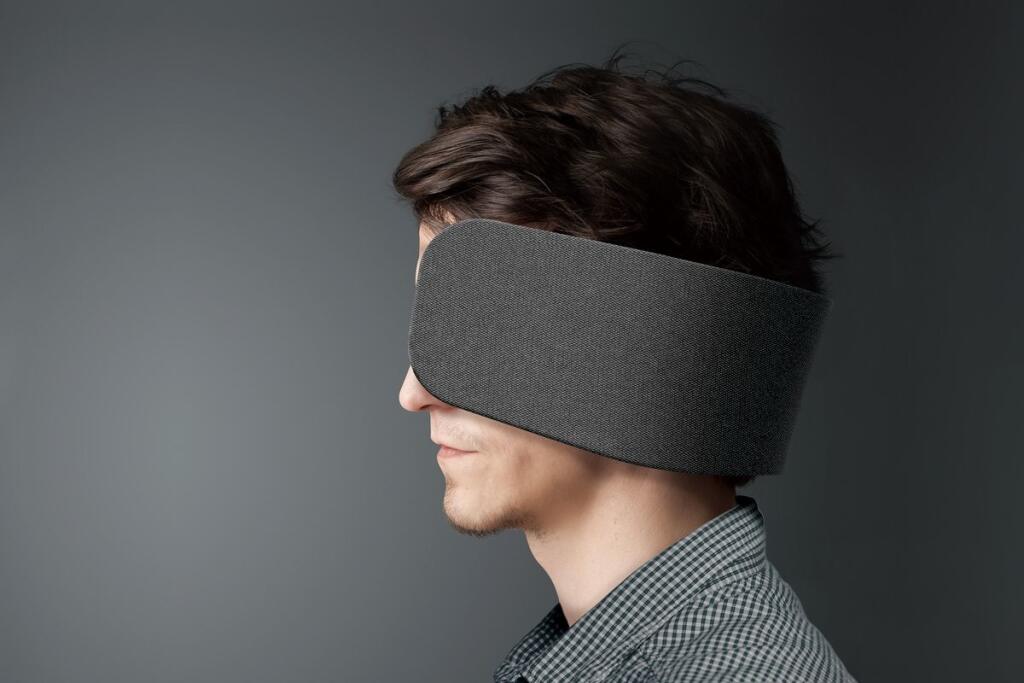 Je to tu: hi-tech konské klapky pre ľudí idú do predaja