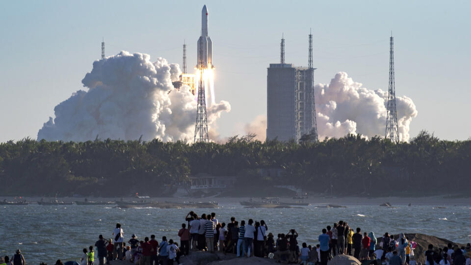 Čínska vesmírna agentúra CSMA potvrdila v utorok 5. mája 2020 úspešný štart novej nosnej rakety zo strediska Wen-čchang na čínskom ostrove Chaj-nan. Štart rakety s názvom Dlhý pochod 5B, pôvodne plánovaný na 28. apríla, sa uskutočnil o 18.00 h miestneho času (12.00 h SELČ).