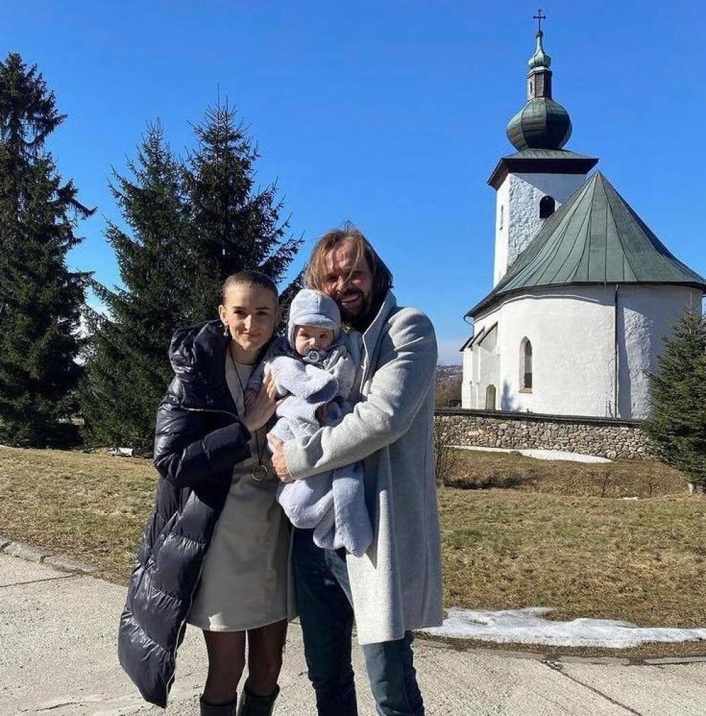 Manželia Ďurovčíkovci pokrstili synčeka Janka.