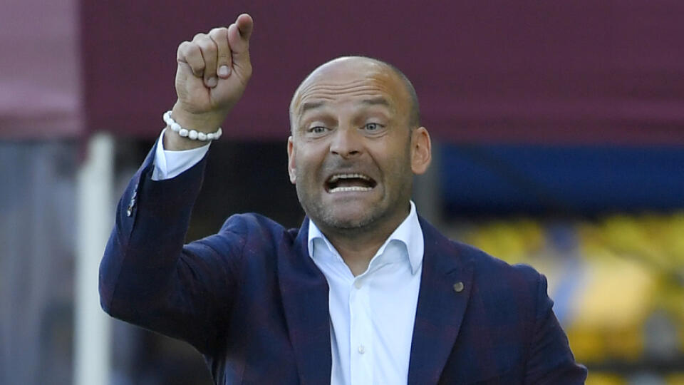 Adrián Guľa.