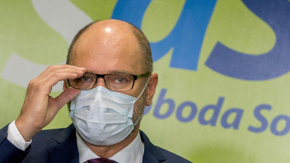 Na snímke predseda SaS Richard Sulík počas tlačovej konferencie na tému Zakročili sme proti postrachu developerov vo štvrtok 21. januára 2021 v Bratislave. FOTO TASR - Martin Baumann