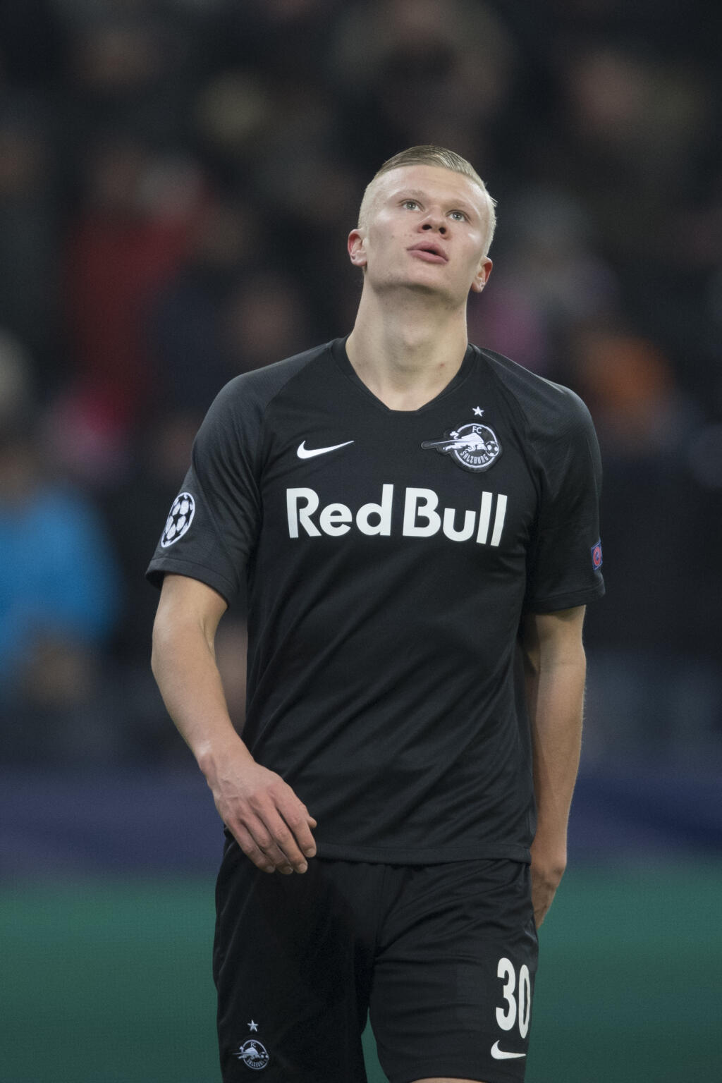V súčasnosti 19-ročný Haaland svojimi výkonmi dobýja Európu.