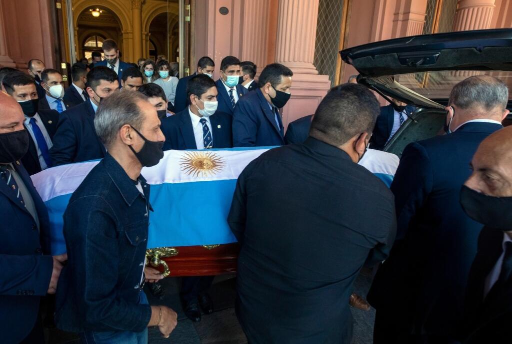 Hviezdny Diego Maradona zomrel 25. novembra 2020.