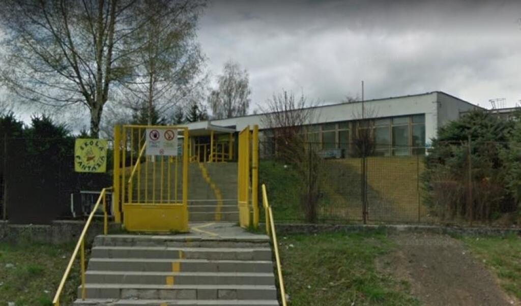 Školu, kde riaditeľ surovo zbil žiaka, napokon zavreli