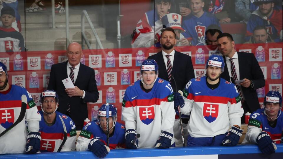V 1. tretine panovala na slovenskej lavičke ešte priateľská atmosféra.