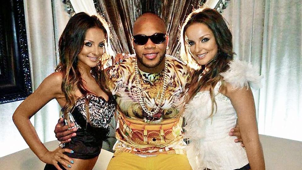 Raper FLO RIDA prijal ponuku dvojčiat, naspievali spolu hit One Night Stand.