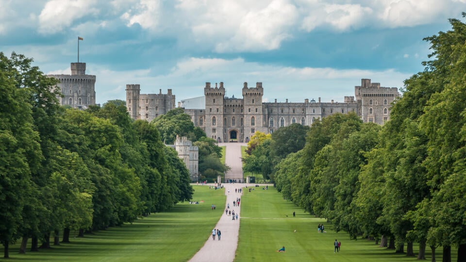 Windsor,,England,,Uk,-,9.20.2020:,Long,Walk,Garden